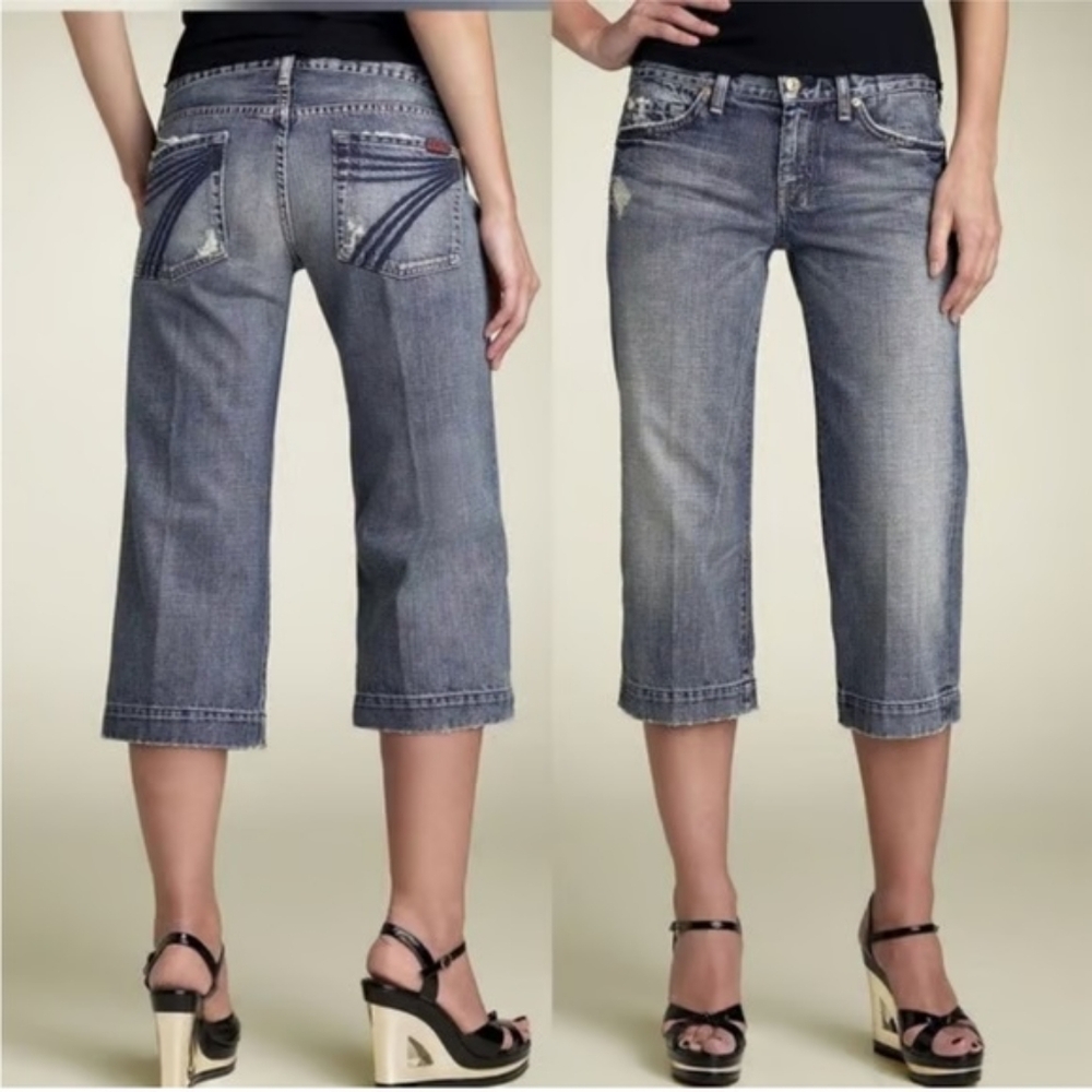 7 for All Mankind Wide Leg Distressed Cropped Dojo Size 27